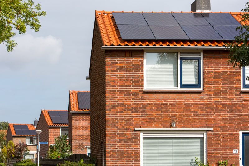 De Zoncorporatie - zonnepanelen op daken woonforte alphen aan de rijn 2