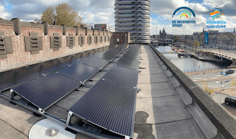 De Zoncorporatie - Regenboog met zonnepanelen